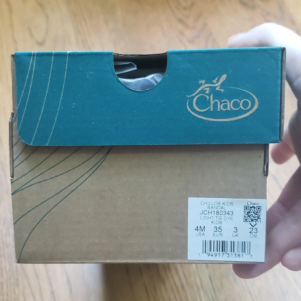 NIB Chaco Chillos Slide Sandal White And Multicolor Tie Dye Print Kids Size 4